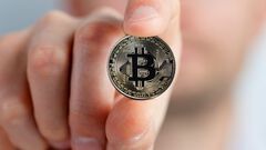 ¿Qué dice la iniciativa para regular el Bitco...