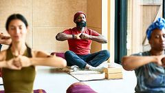 ¿Cuáles son los beneficios de practicar yoga?