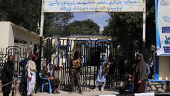 Talibanes se reúnen para apoyar a damnificado...