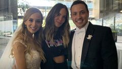 Captan momento en que Belinda da bendición a ...