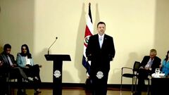 Presidente de Costa Rica compara a la prensa ...