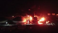 Se han dañado seis depósitos de combustible p...