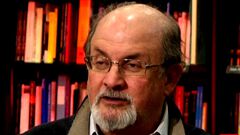 ¿Quién es Salman Rushdie, el escritor apuñala...