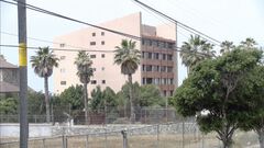 Edificio de condominios es denunciado por des...
