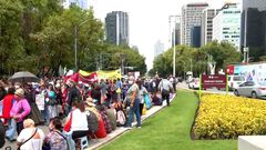 Manifestantes protestan en Paseo de la Reform...